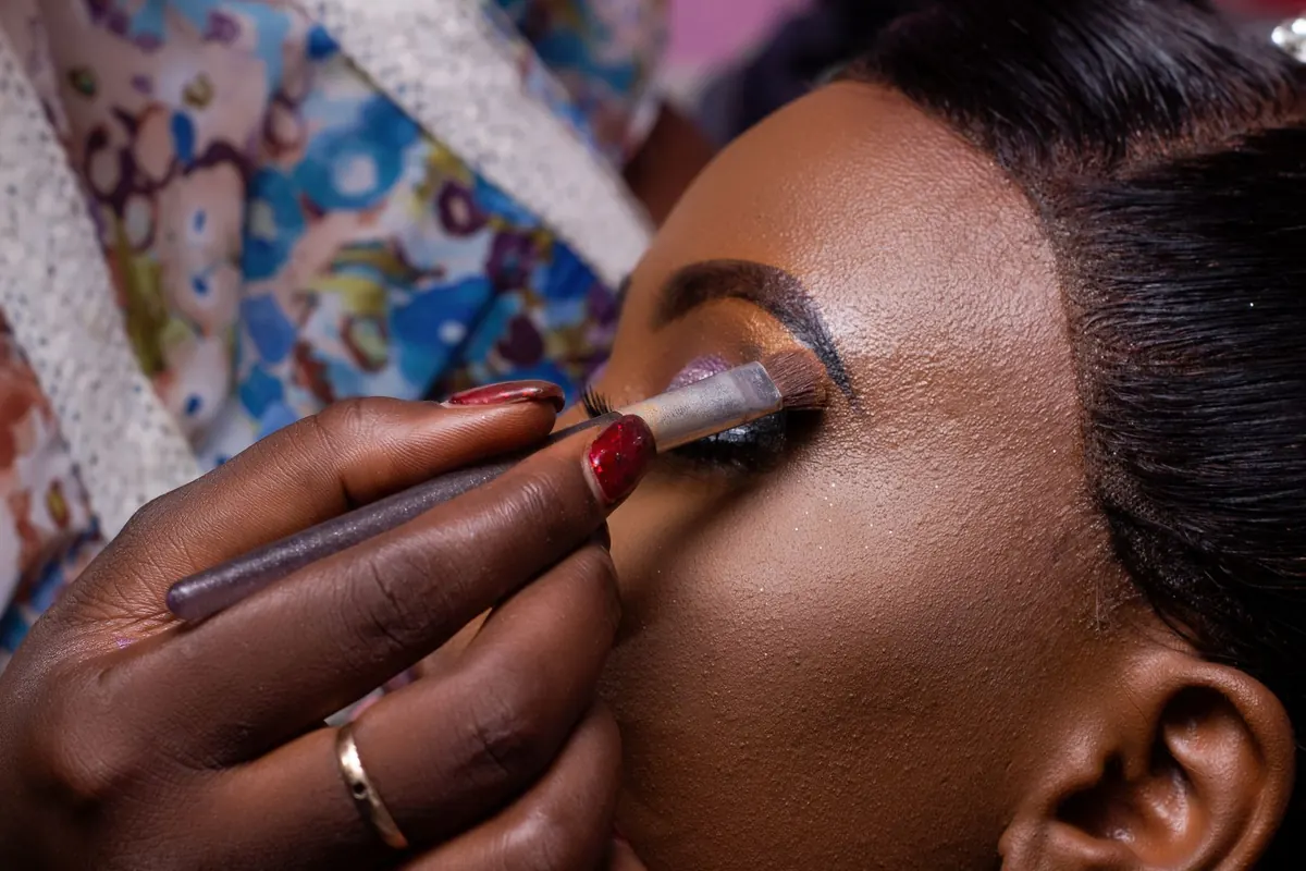 Beginner's Guide to a 10-Minute Natural Makeup Routine